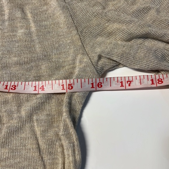 Top - Picture 5 of 9